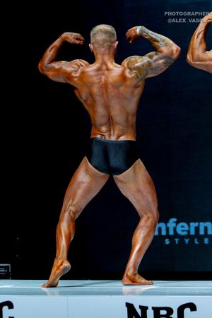 CLASSIC PHYSIQUE +178